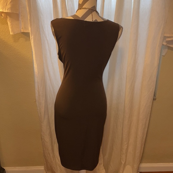 Brown Mota international dress - Picture 4 of 6